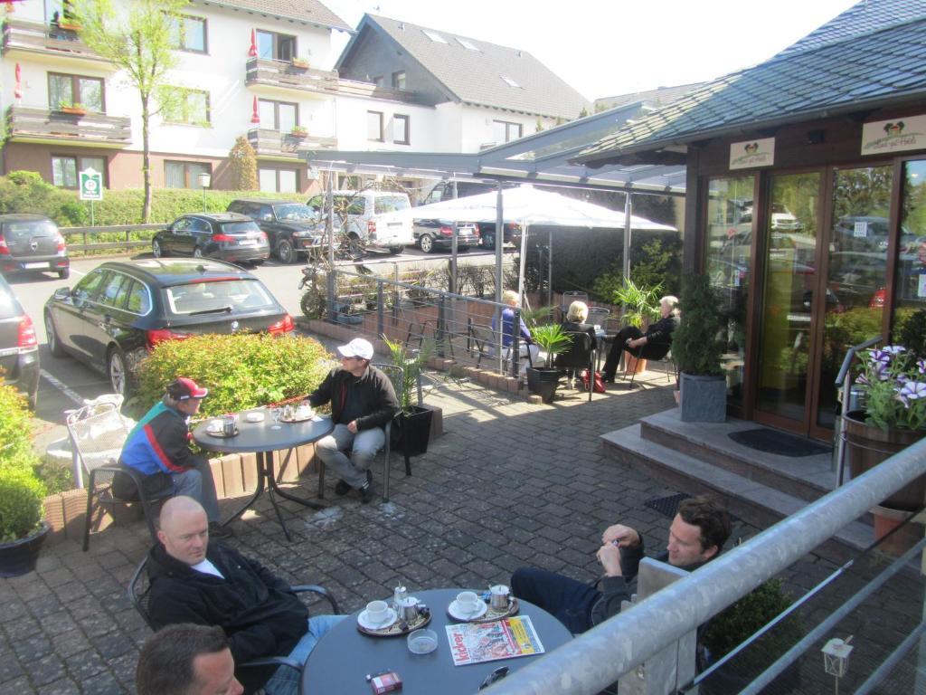 Hotel Zur Burg Nuerburg Εξωτερικό φωτογραφία