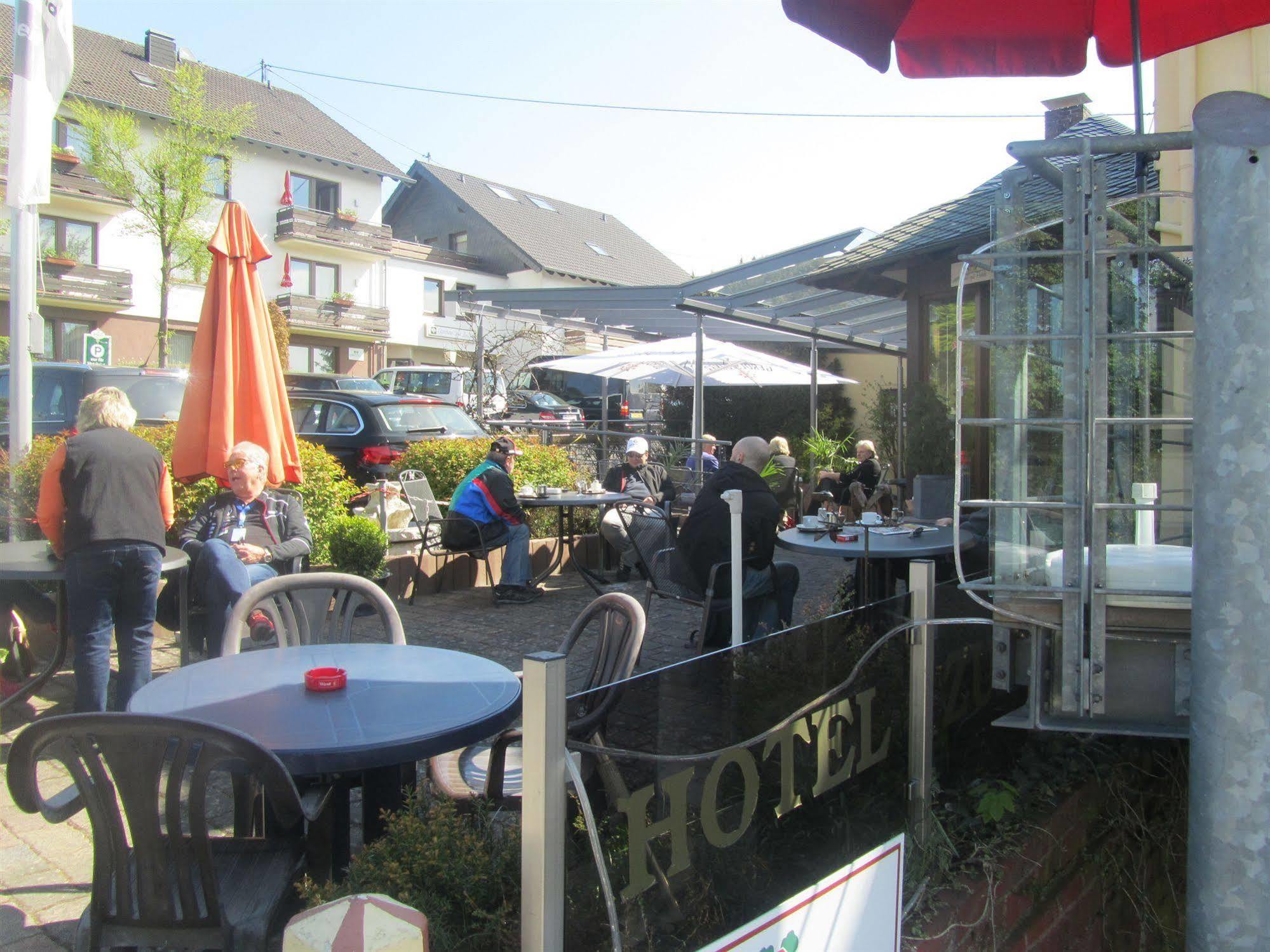 Hotel Zur Burg Nuerburg Εξωτερικό φωτογραφία